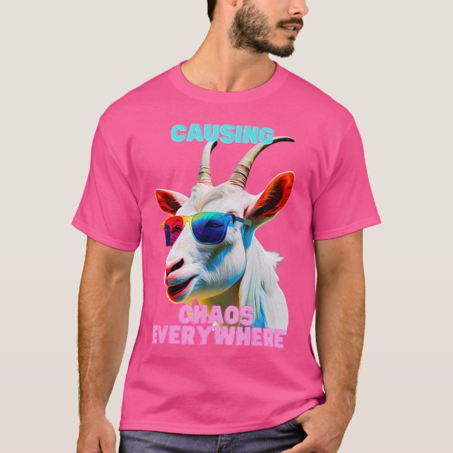 Camiseta Caos Causando Caos Em Todo Lugar Sentindo Engraçad (Frente)