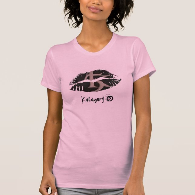 Camiseta Capa quente do boné do AA das senhoras dos lábios (Frente)