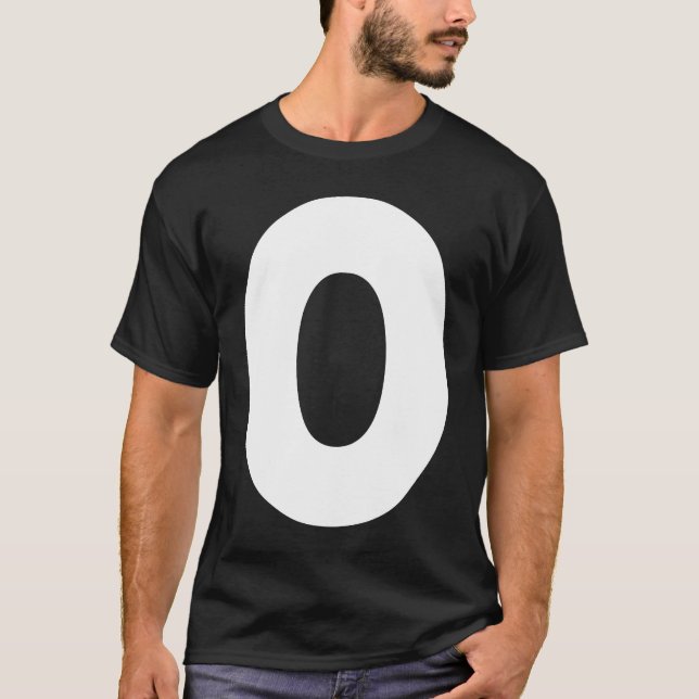 Camiseta Capital O Bold Alphabet Letter Monogram Uppercase  (Frente)