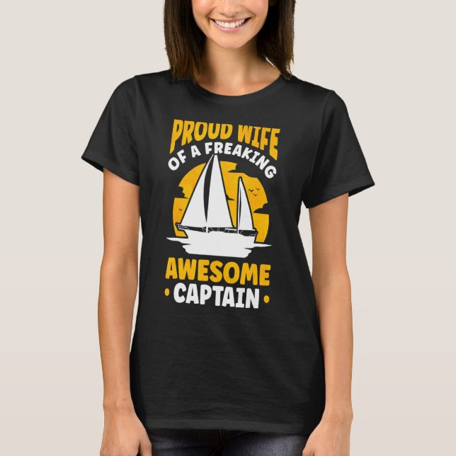 Camiseta Capitão de Marinheiro de Navegação da Esposa do Ca (Frente)