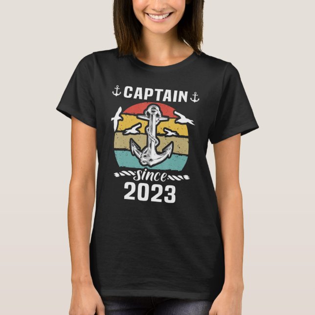 Camiseta Captain 2023 Boat Driving Licence Motorboat Sailin (Frente)