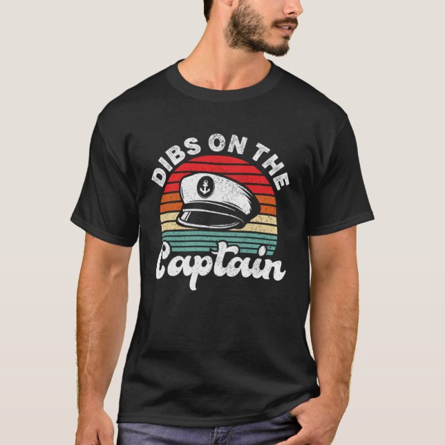 Camiseta Captain Wife Retro Dibs On The Captain Women Capta (Frente)