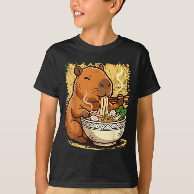 Camiseta Capybara Eating Ramen Noodles  (Frente)