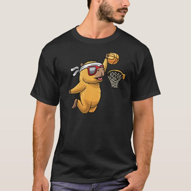 Camiseta Capybara Jogando Basquete Esportes Rodríguos Antes (Frente)