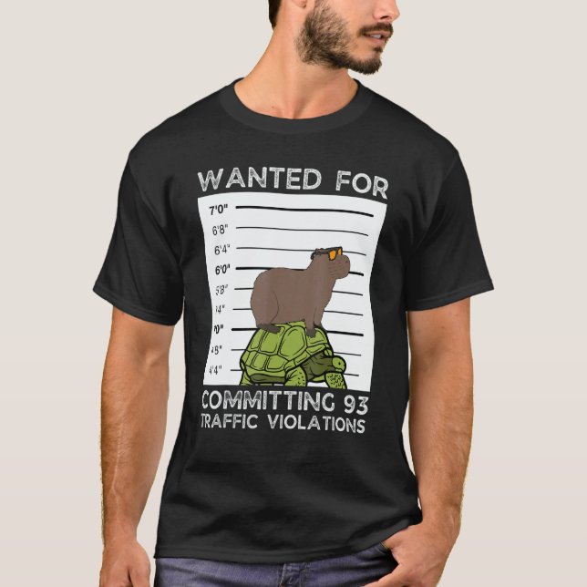 Camiseta Capybara On Tortoise Wanted Mugshot (Frente)