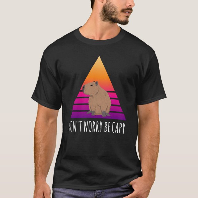 Camiseta Capybara Rodent Não Preocupe Capy Retro Sunset Vin (Frente)
