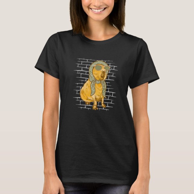 Camiseta Capybara Scarf Sunglasses  Guinea Pig Animal Capyb (Frente)