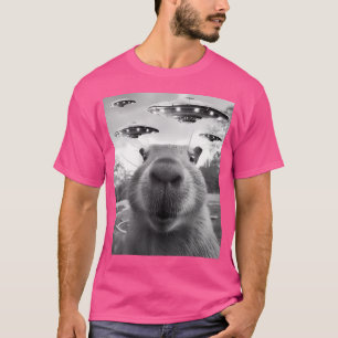 Camiseta Capybara Selfie Com A Alienígena Ufos Capybara
