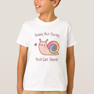 Camiseta Caramujo Arco-íris Lentamente Mas com Certeza Você