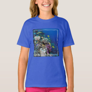 Camiseta Cardumes de Salmonete em torno de Pequeno Coral