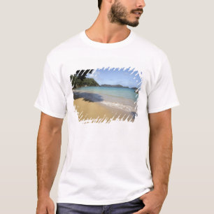 Camiseta Caribe - Tobago - Praia ao longo do Atlântico