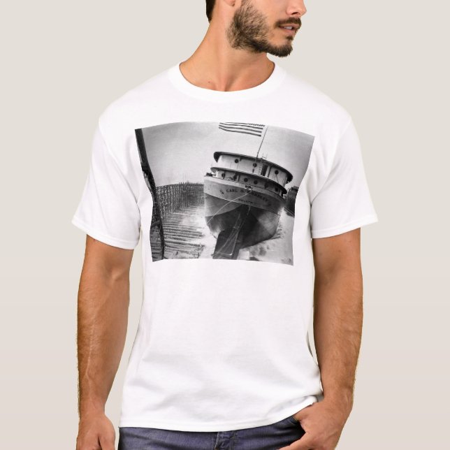 Camiseta Carl D. Bradley (Frente)