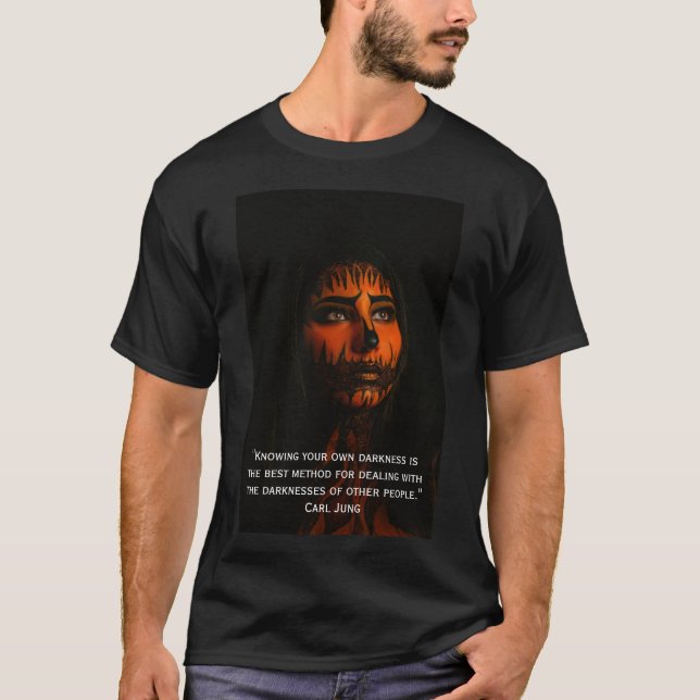 Camiseta Carl Jung sobre a Escuridão no Eu (Frente)