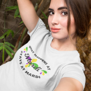 Camiseta Carnaval O que Acontece no Mardi Engraçado