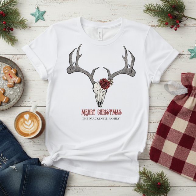 Camiseta Carneiro-cervo-cervo-encarnado-da-rustica (Country Christmas Womens T-Shirt. Rustic Merry Christmas Floral Reindeer Skull Antlers Illustration)