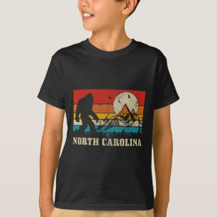 Camiseta Carolina do Norte Bigfoot Vintage Montanhas Caminh