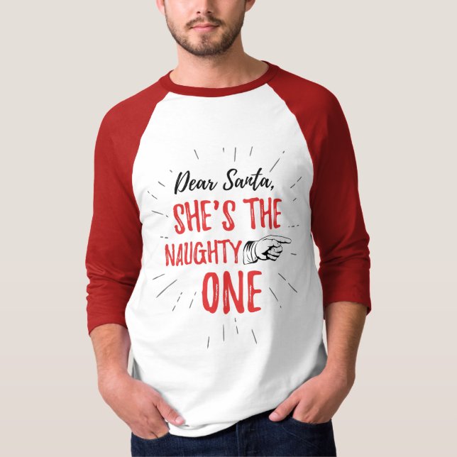 Camiseta Caros Papais noeis, ela é o Natal travesso (Frente)