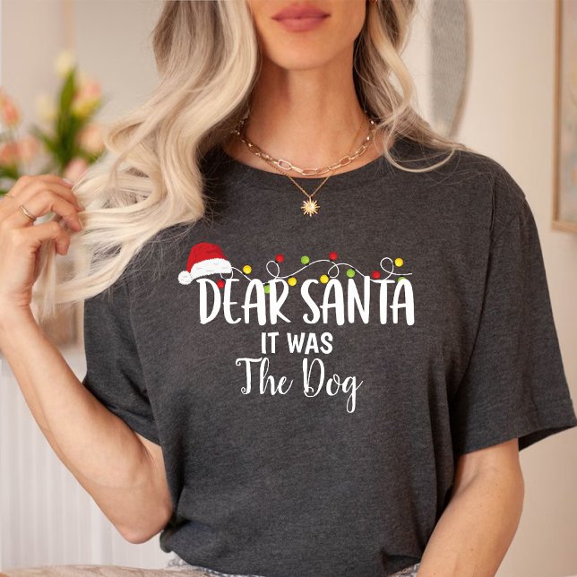 Camiseta Caros Papais noeis, foi um Natal Engraçado Preto (Dear Santa It Was the Dog Funny Christmas Black T-Shirt)