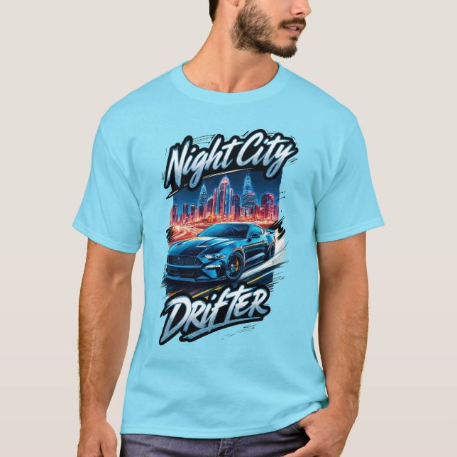 Camiseta Carro Azul Corrente de Cidade Noturna em Arte Urba (Frente)