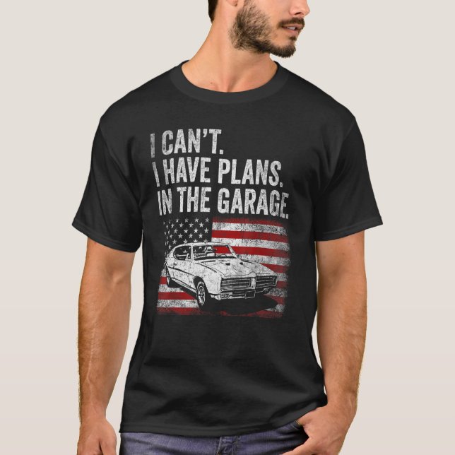 Camiseta Carro Clássico Que Não Posso Ter Planos Na Garagem (Frente)