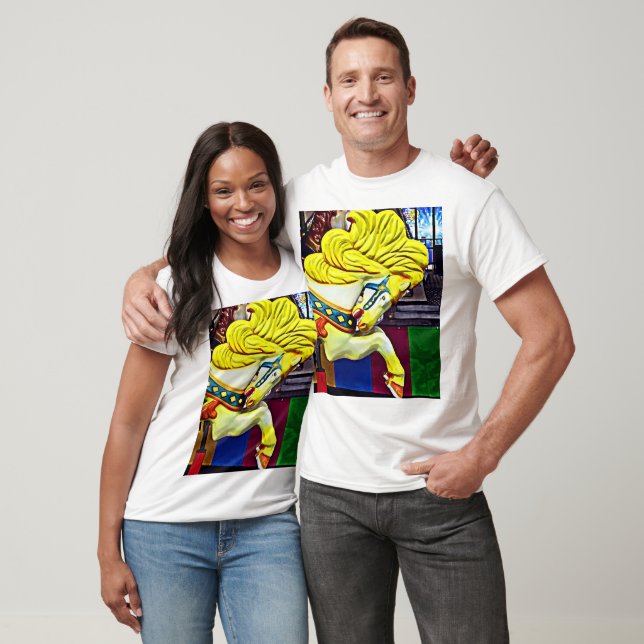 Camiseta Carrossel Horse com Mané Amarelo (Unissex)