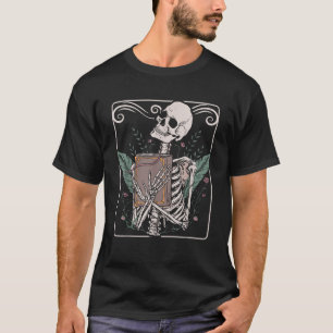 Camiseta Cartão de Tarot Esqueleto Nu Góthico Ocultismo Fei