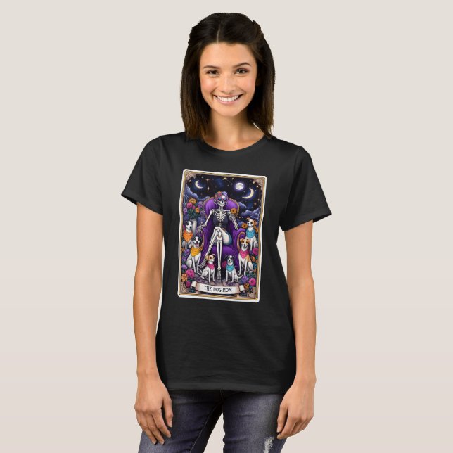 Camiseta Cartão Tarot Engraçado/Mãe Cachorra (Frente Completa)
