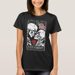 Camiseta Cartão Tarot Recém-Casados Casal Esqueleto Hallowe
