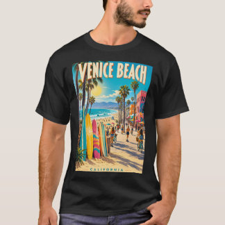 Camiseta Cartaz Colorido de Pranchas de Surf da Praia de Ve