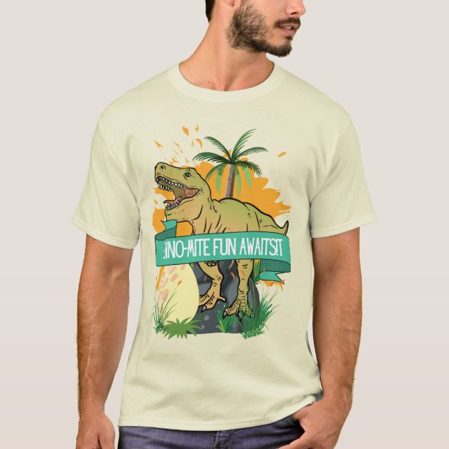 CAMISETA CARTAZ DE DINOSSAURO (Frente)