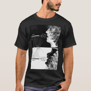 Camiseta Cartaz Preto e Branco Invertido de Cameron Winter