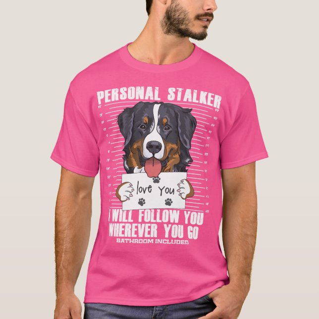 Camiseta Cartoon de Stalker Cachorro Bernese (Frente)