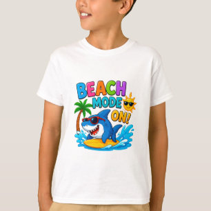 Camiseta 🌊 Cartoon do Tubarão Surfista para Diversão no Ve