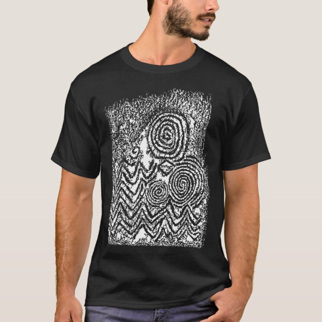 Camiseta Carvings de pedra pré-históricos de Newgrange, (Frente)
