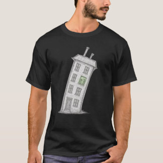 Camiseta "Casa inclinada com luz de janela