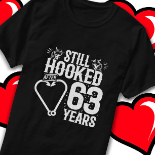 Camiseta Casado 63 Anos Pescendo Engraçado 63 Anos