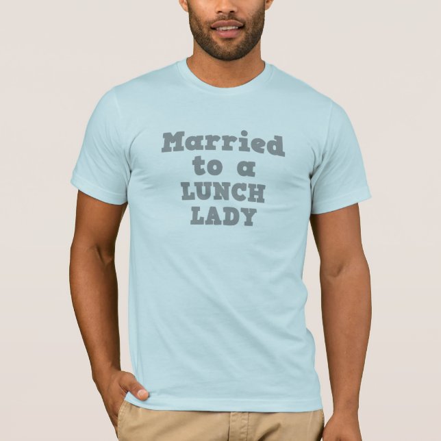 CAMISETA CASADO COM UMA MERENDEIRA (Frente)