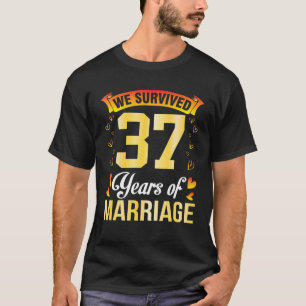 Camiseta Casado De Esposa Marido Que Sobrevivemos A 37 Anos