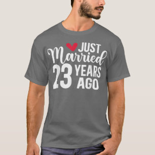 Camiseta Casados há apenas 23 anos correspondendo ao 23º an