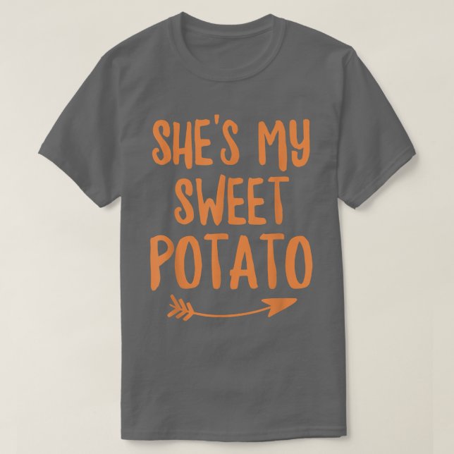 Camiseta Casais de Ação de Graças Ela é minha doce Potat (Frente do Design)
