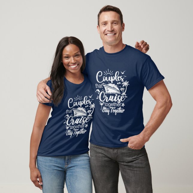 Camiseta Casais Que Cruzam Juntos Ficam Engraçados (Unissex)