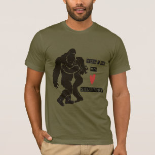 Camiseta Casais Românticos e Divertidos do Pé-Grande “Você