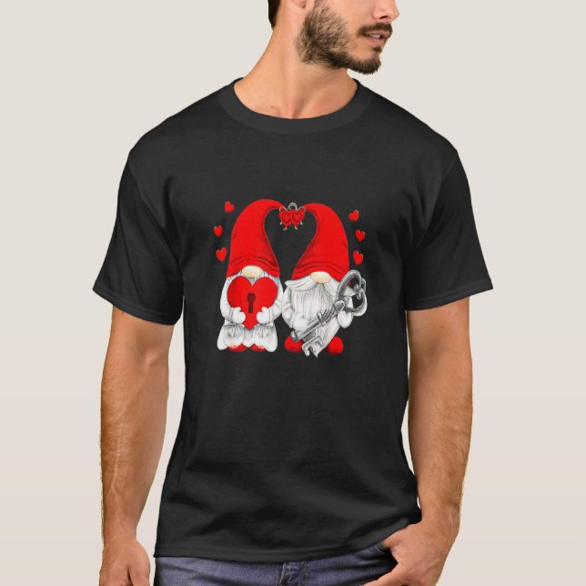 Camiseta Casal Apaixonado Feliz Dia Dos Namorados Engraçado (Frente)