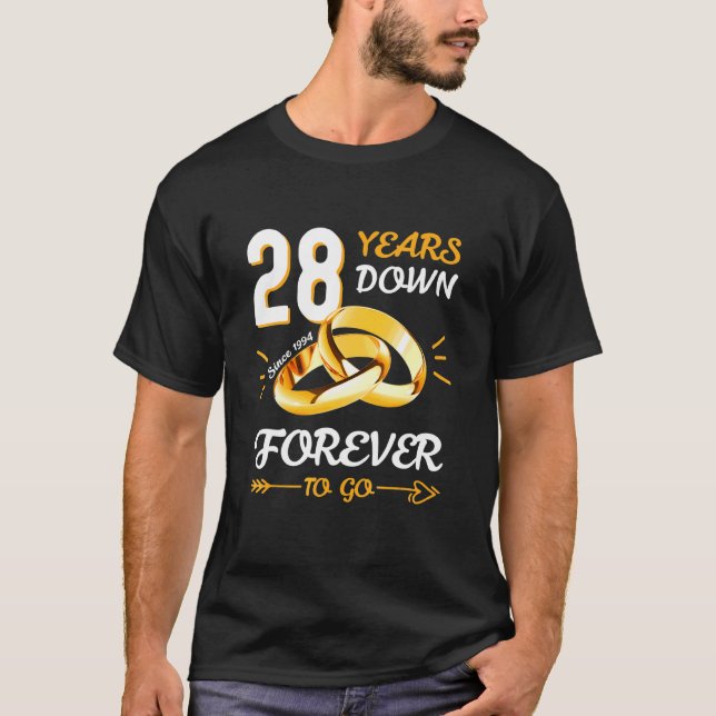 Camiseta Casal Casado 28 Anos Abaixo Anel Para Sempre Ir Si (Frente)