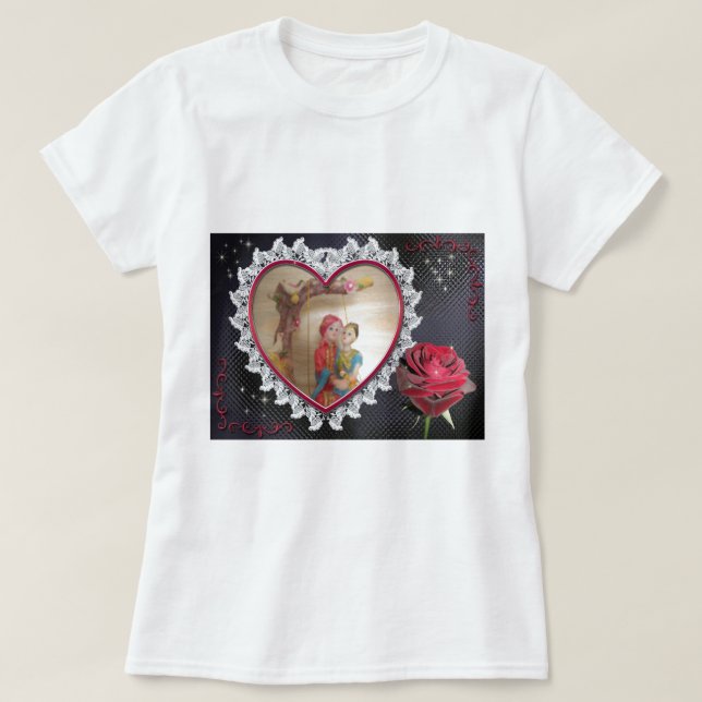Camiseta Casal de Casamento Asiático na Impressão/ Swing He (Frente do Design)
