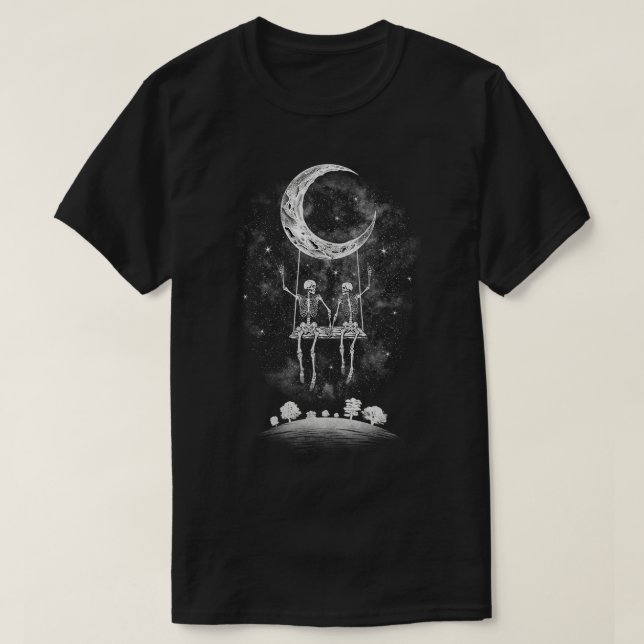 Camiseta Casal De Esqueleto Segurando Mãos Rock On Moon Swi (Frente do Design)