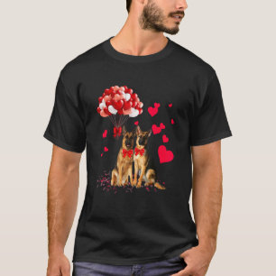 Camiseta Casal de Pastor Alemão Balões de Coração Feliz Dia