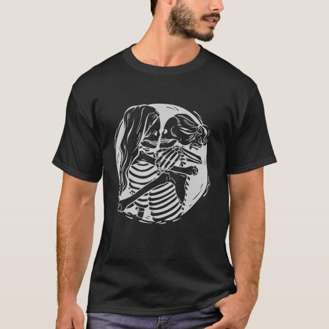 Camiseta Casal LGBTQ Orgulho LGBTQ Skeletons beijando Valen (Frente)