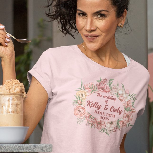 Camiseta Casamento Oval de Flores Rosa e Beige Bridesmaids' (Criador carregado)