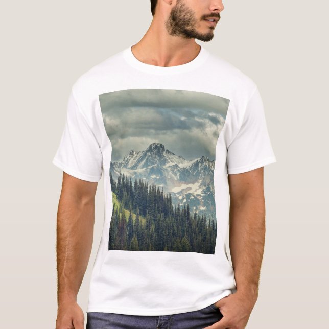 Camiseta Cascata do Norte: Pico de Montanha Majestosa. (Frente)